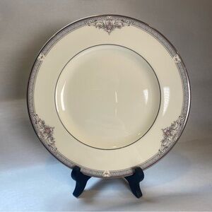 Royal Doulton Fine China Replacement Jillian H5193 8” Salad Plate